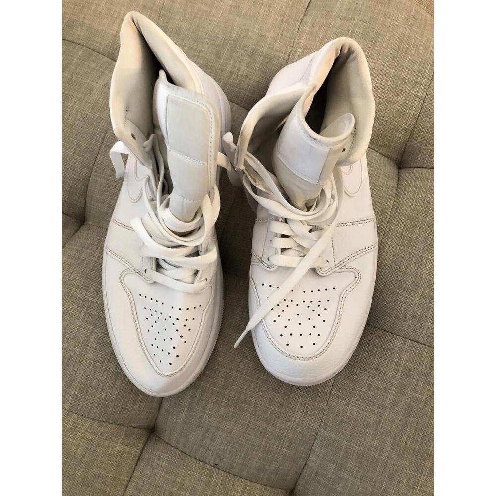 Size 8.5 Jordan 1 Mid Triple White 554724-130 Nike Preowned Shoes